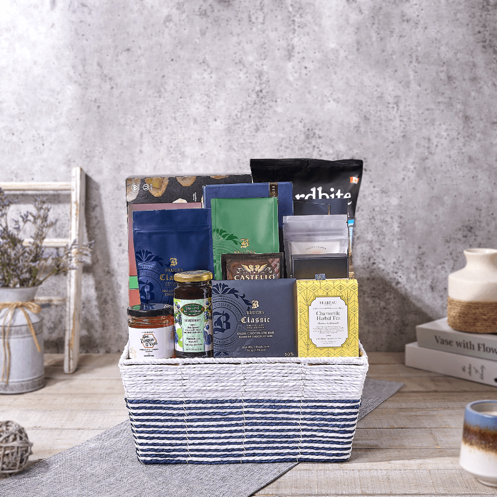 All Kosher Snacking Gift Basket, kosher gift, kosher, snack gift, snack, chocolate gift, chocolate