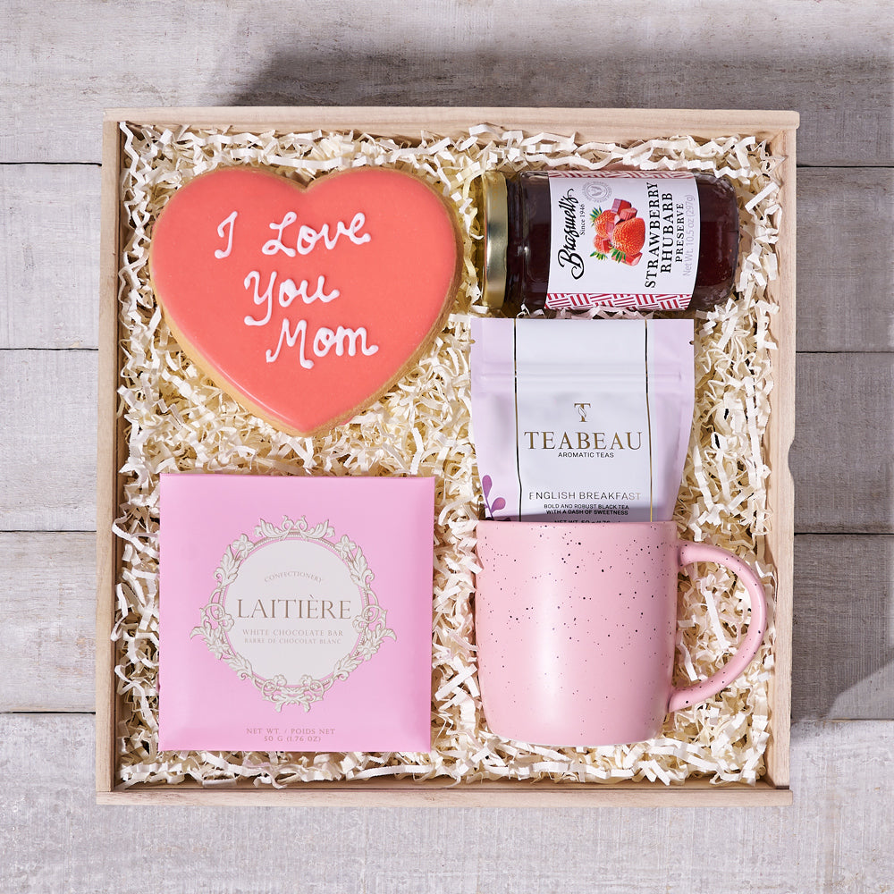 Mother's Day Pink Mug Basket – how the gift is presented