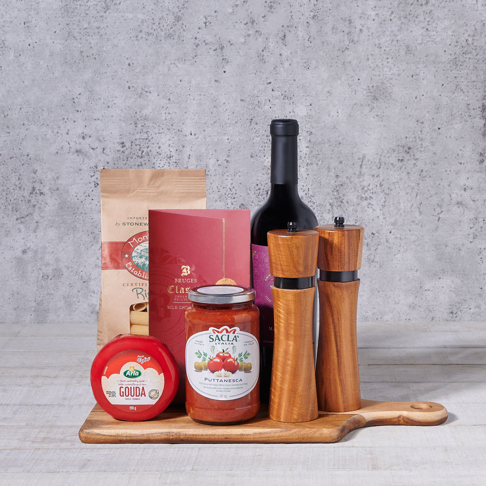 Wine Gift Basket with Rigatoni Pasta – how the gift is presented