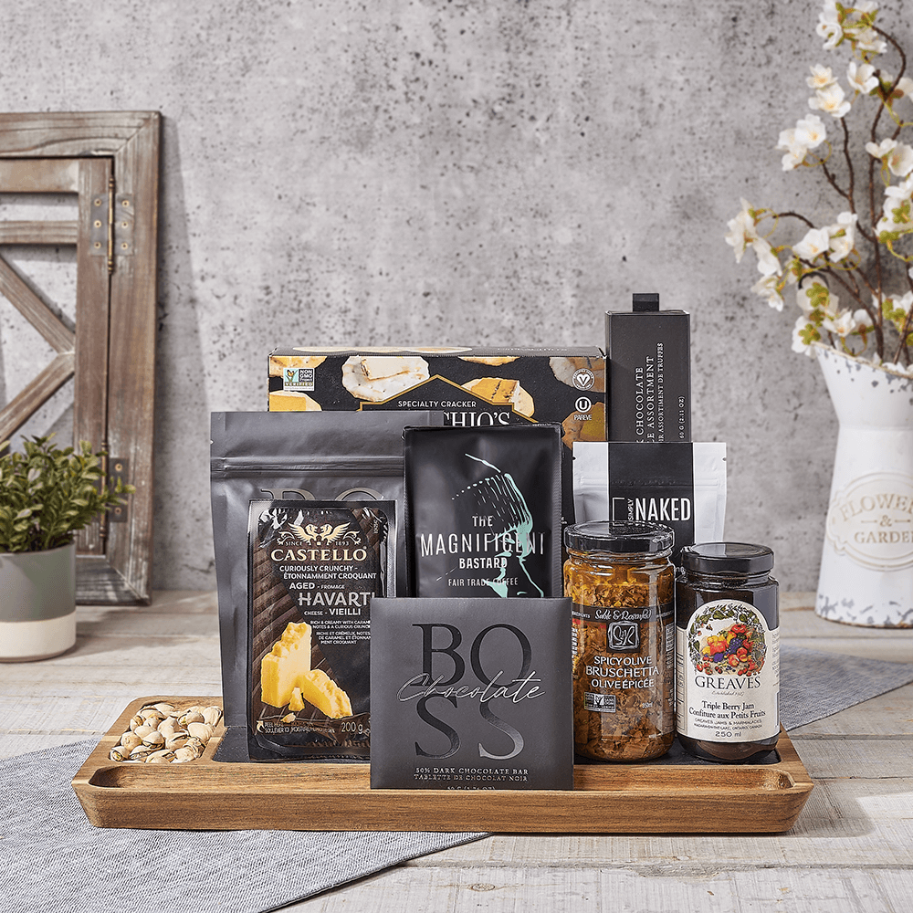 Halal Coffee & Snack Board – how the gift is presented