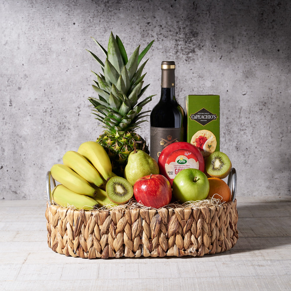 Signature Wine with Fruit Gift Basket – how the gift is presented