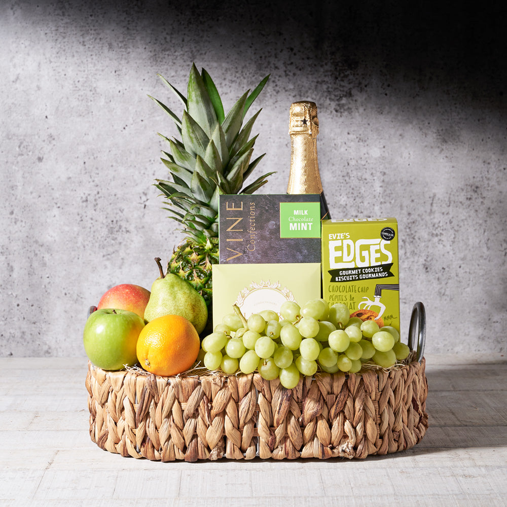 Sparkling Wine and Tropical Fruit Gift – how the gift is presented
