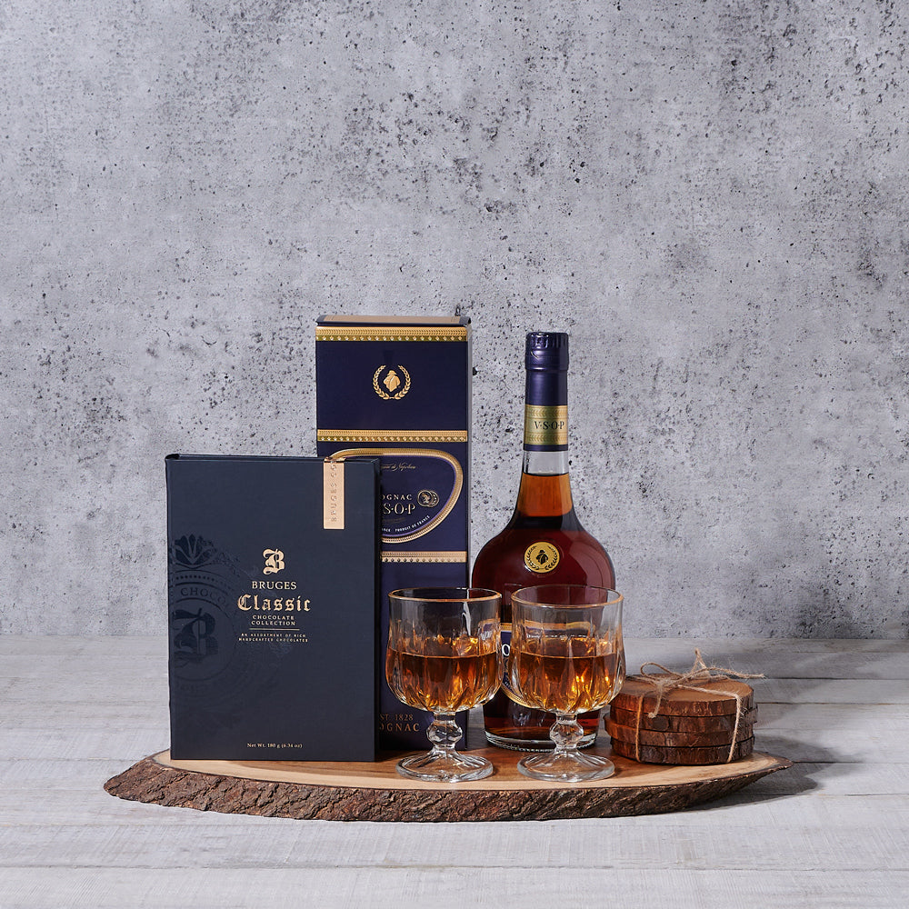 Elegant Luxuries Trio with Liquor – how the gift is presented