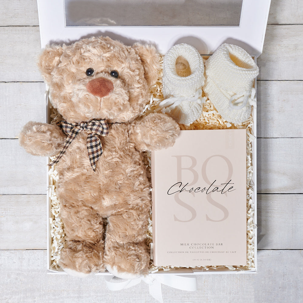 Baby Gift Collection with Knit Booties – how the gift is presented