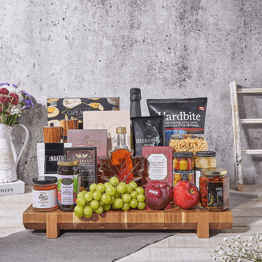 Sparkling Kosher Wine Gourmet Snack Basket – how the gift is presented