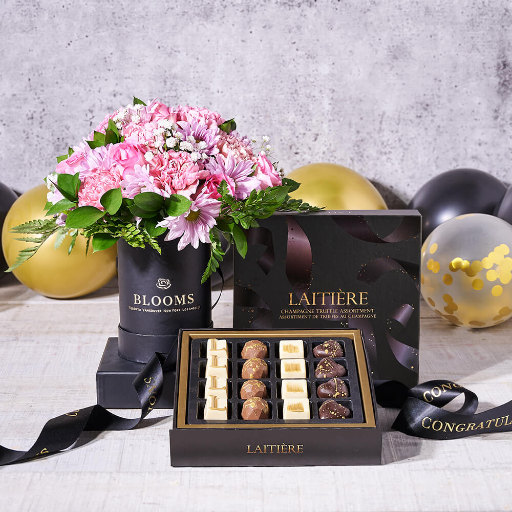 Graduation Mixed Rose Hat Box – how the gift is presented