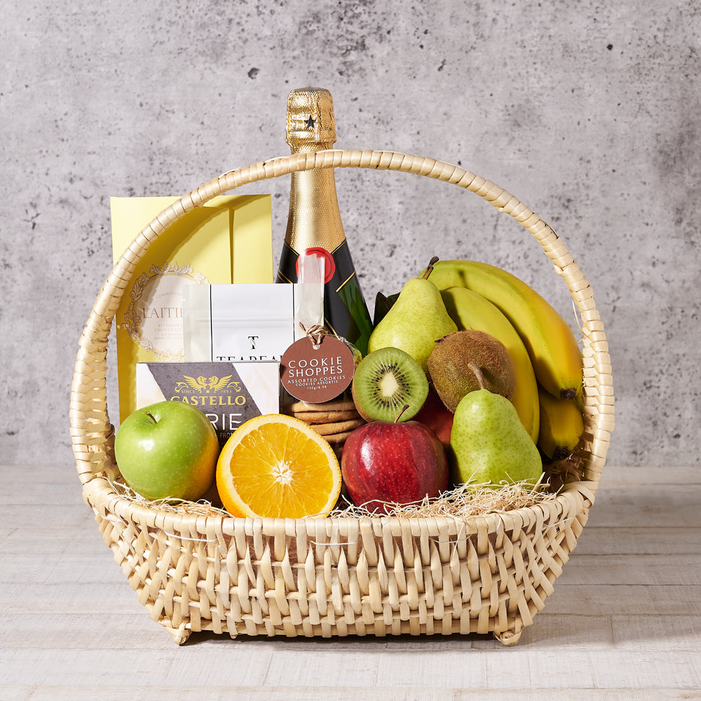 Sparkling Wine and Gourmet Basket, USA – how the gift is presented