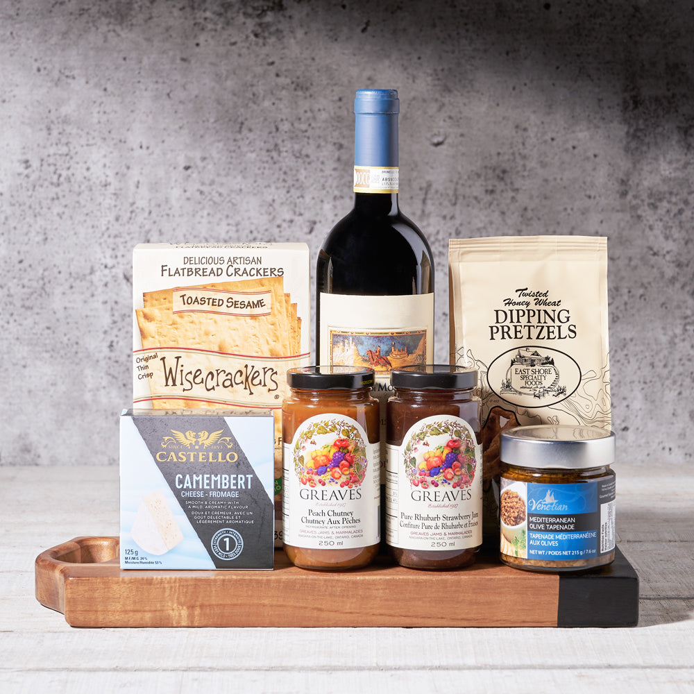 Gourmet Dipping & Wine Gift Basket, USA – how the gift is presented