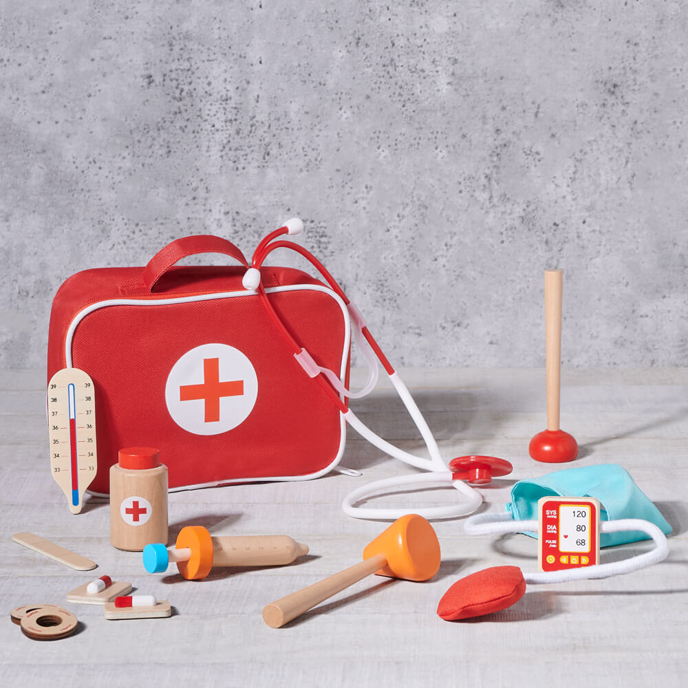 Birbaby Baby Wooden Doctor's Toy Set – how the gift is presented