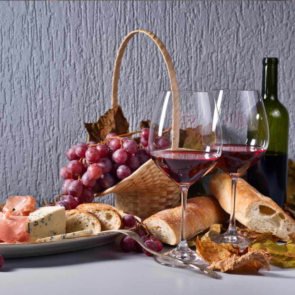 Toronto Gift Delivery - Wine Gift Baskets, Wine, Crackers, Nuts, Fruits - Hazelton's Gift Baskets