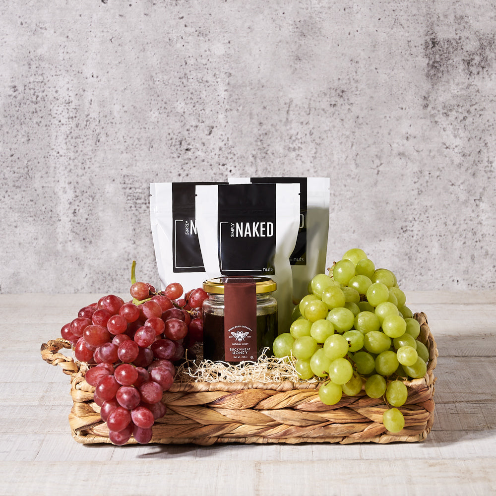 Mixed Nuts and Grapes Gift Basket – how the gift is presented