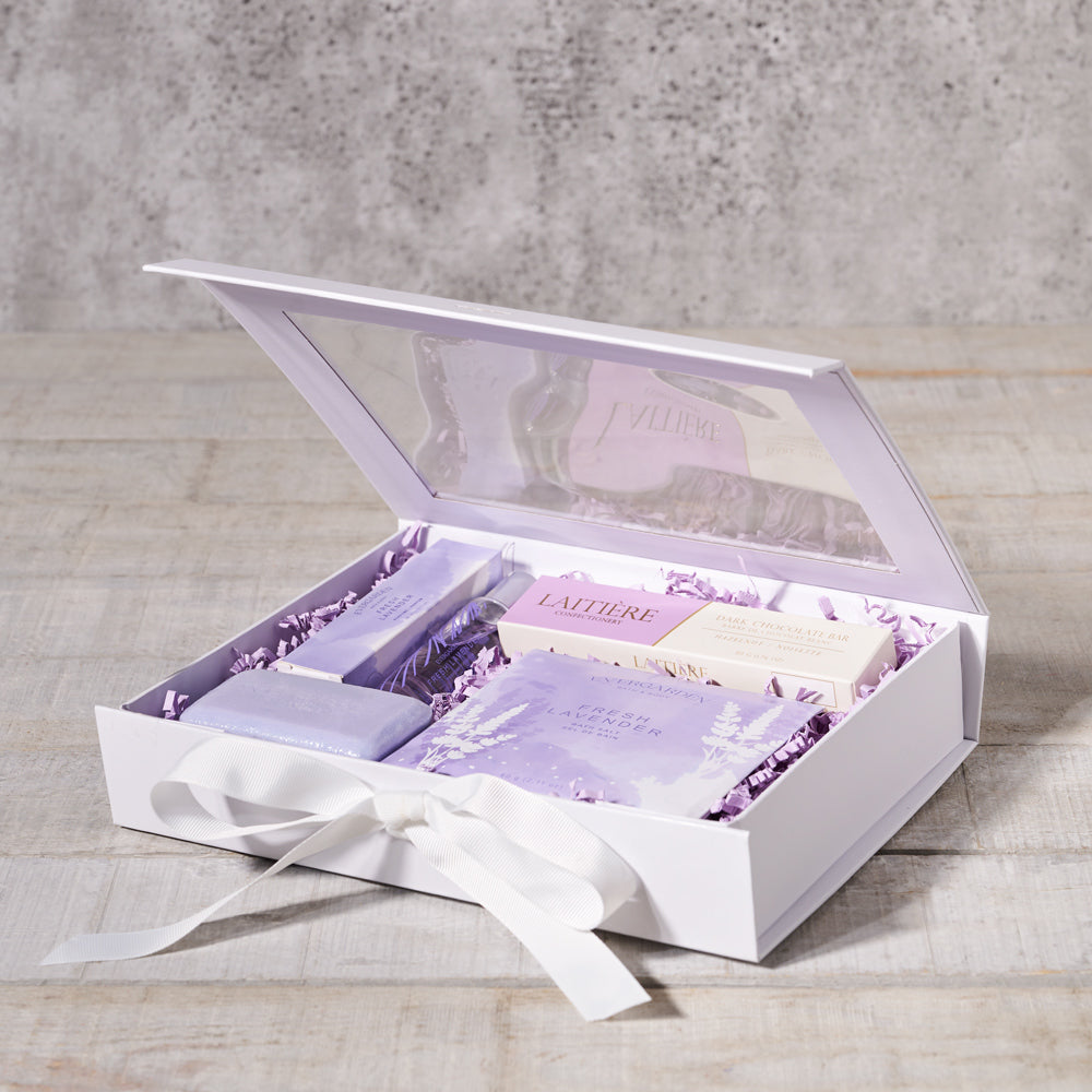 Fresh Lavender Spa Gift Box – how the gift is presented