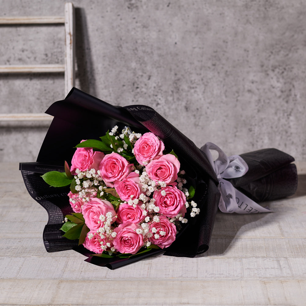 Pink Roses Hand-Tied Bouquet – how the gift is presented