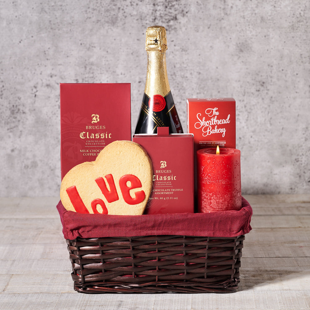 Sparkling Wine and Candle Gift – how the gift is presented