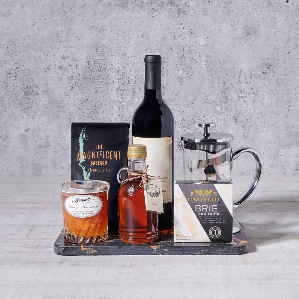 Marble Board with Red Wine Basket – how the gift is presented