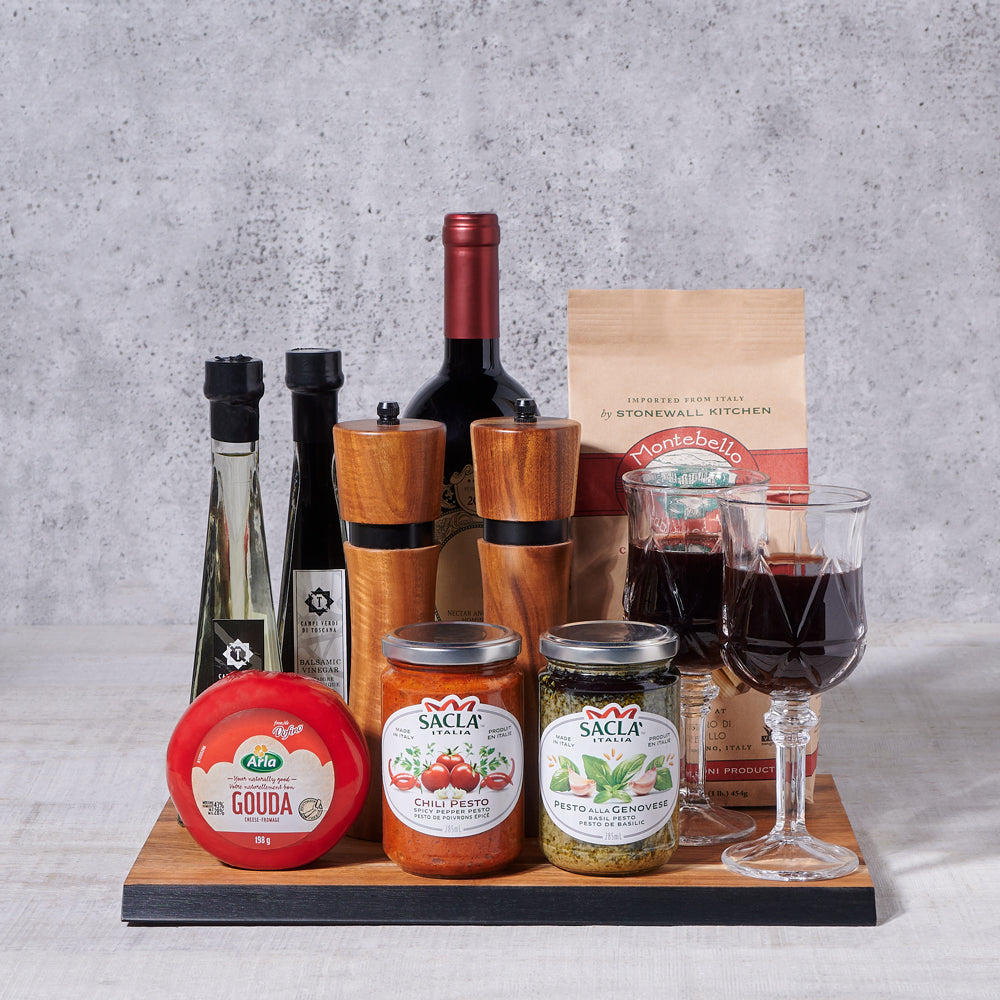 Wine Basket with Cheese and Mill – how the gift is presented