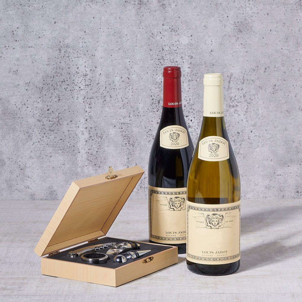 Two Bottles of Wine with Tools – how the gift is presented