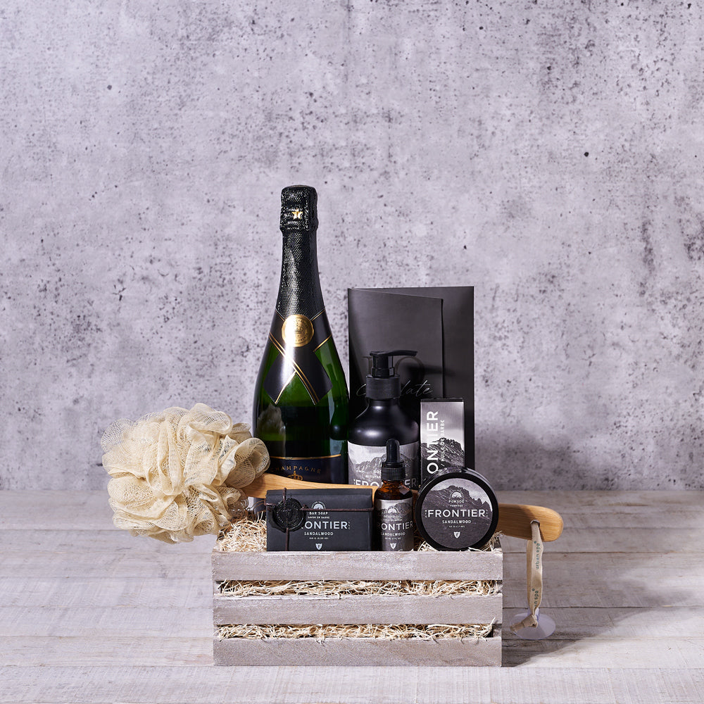 Sandalwood Grooming Crate with Sparkling Wine – how the gift is presented