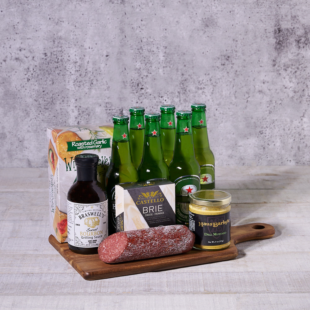 Beer and Brie Cheese Gift Basket, USA – how the gift is presented