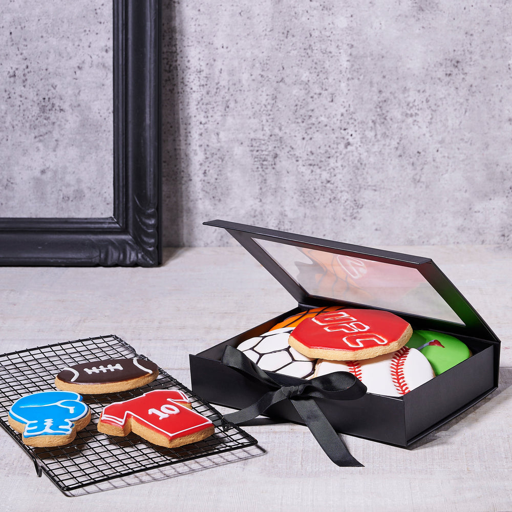 Box of 8 Sports Cookies – how the gift is presented