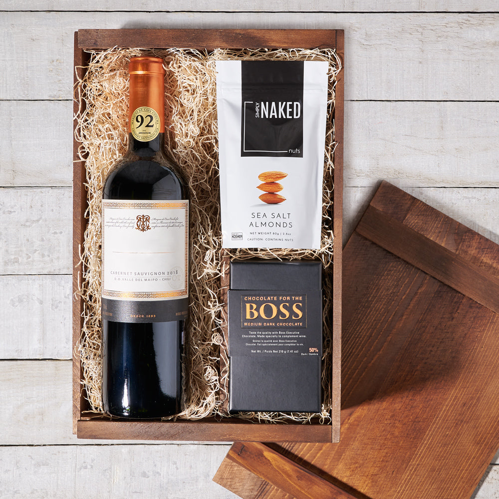 Bottle of Shiraz Wine Gift Basket – how the gift is presented