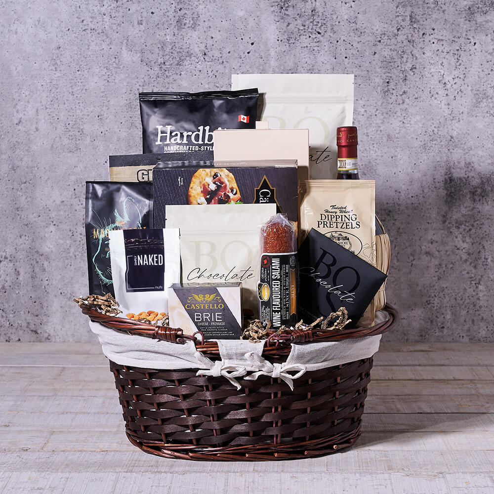 Wicker Wine Basket with Treats – how the gift is presented