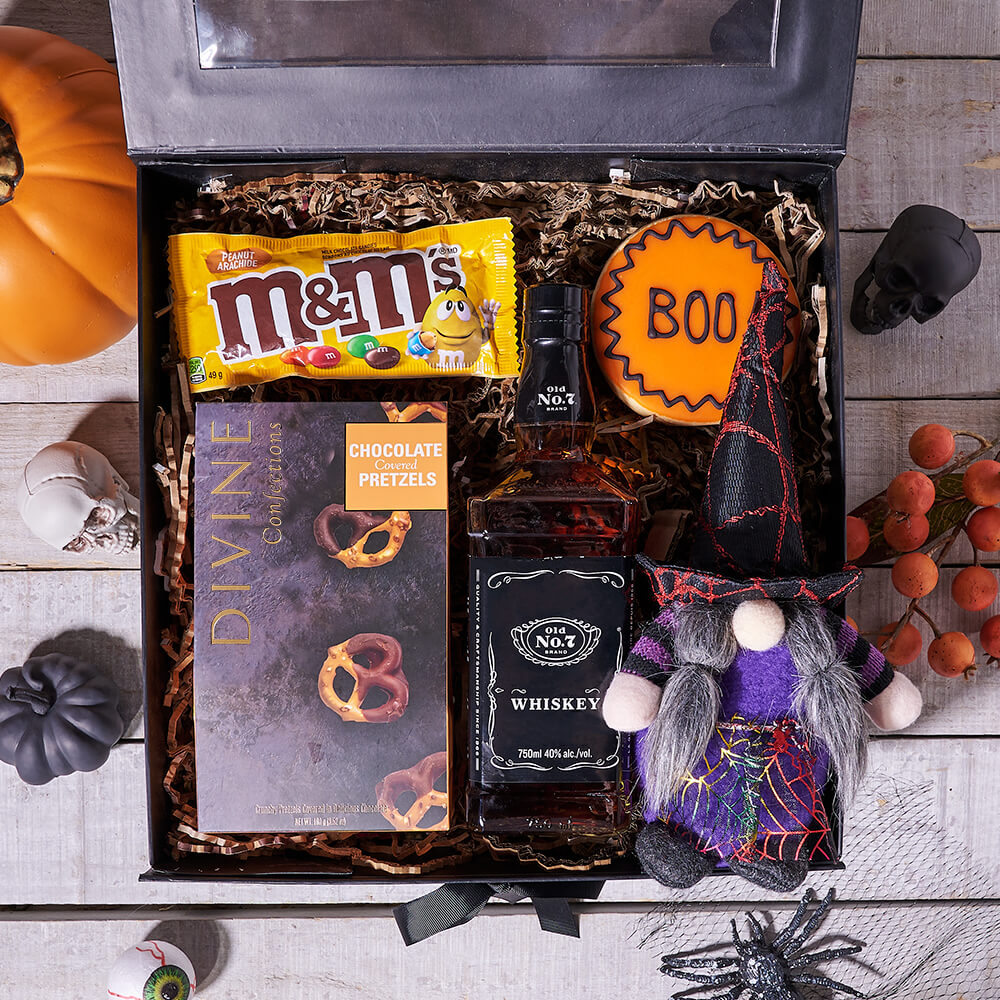Halloween Liquor Gift Box with Peanut M&M's and Cookies – how the gift is presented