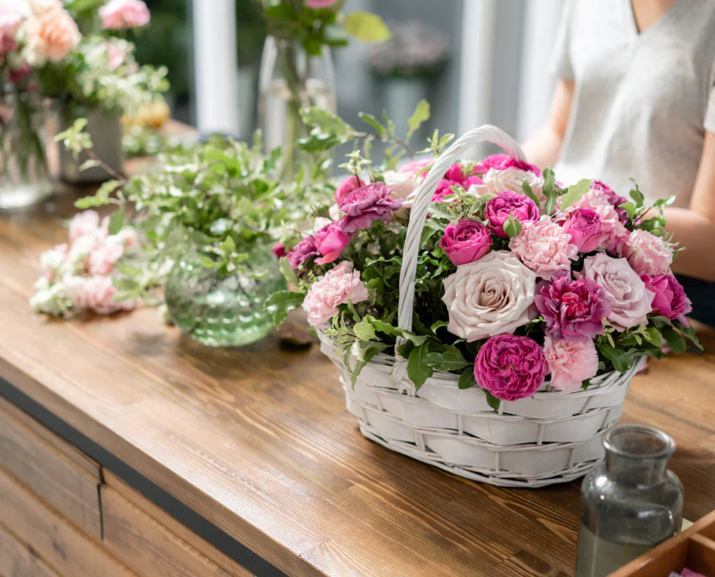 FLOWER DELIVERY